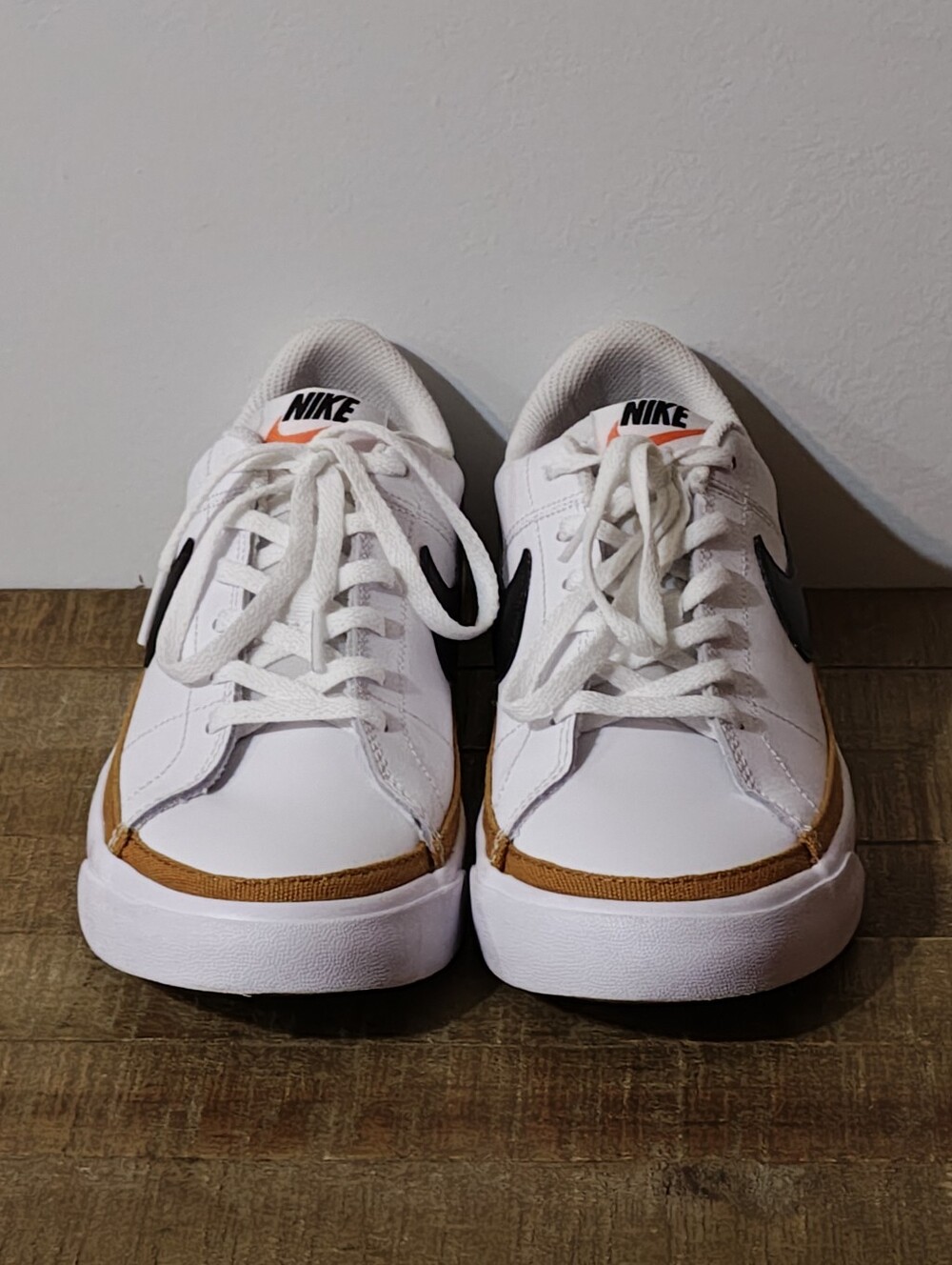 Nike Court Legacy (GS) 'White Desert Ochre' Kid's Size 7Y / Women's Size 8.5 - Picture 3 of 9